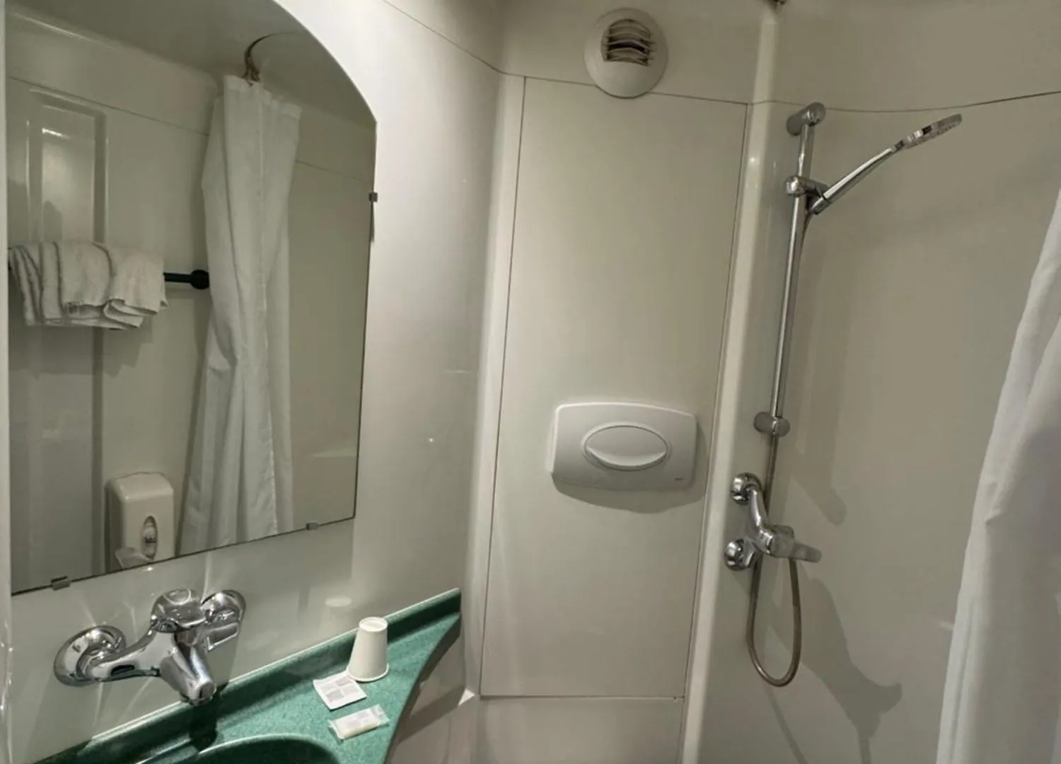 Hotel Symp'Hotel Nivolas-Vermelle