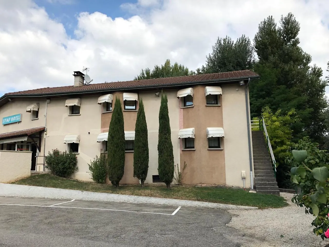 Symp'Hotel Nivolas-Vermelle