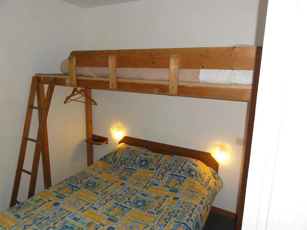 Symp'Hotel Nivolas-Vermelle 0*,  Francia